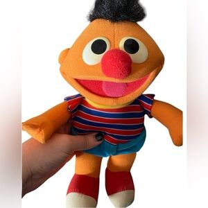 Vintage 1996 Sesame Street Tickle Me Ernie with sound